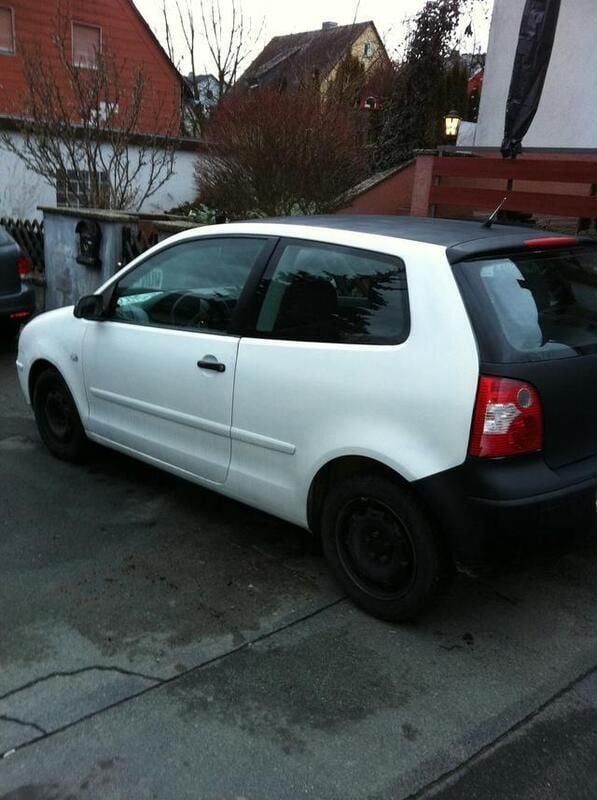 Gebraucht VW Polo 73 PS (53 kW) 2004 Weiß Kleinwagen