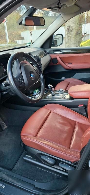 Gebraucht BMW X3 183 PS (134 kW) 2011 Schwarz SUV