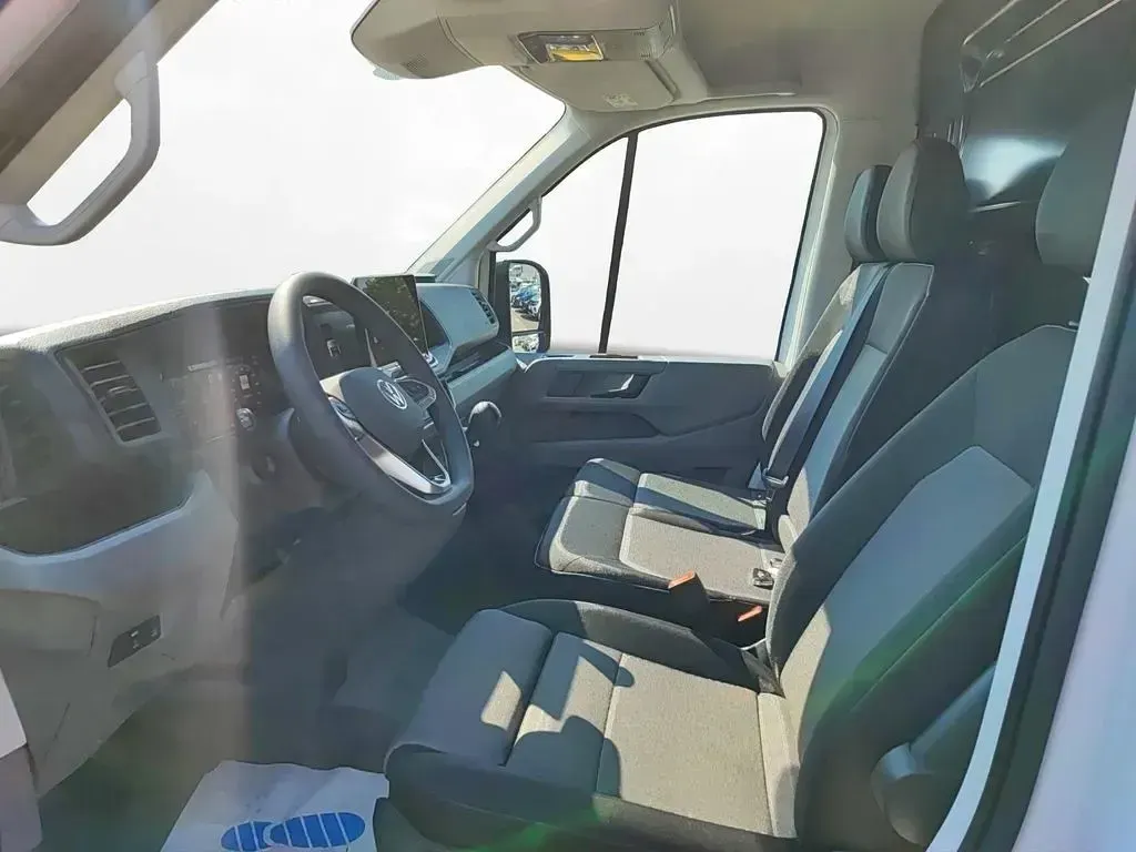 Gebraucht VW Crafter 140 PS (102 kW) 2024 Weiß Van