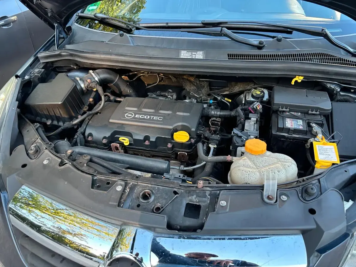 Gebraucht Opel Corsa 97 PS (71 kW) 2011 Blau Kleinwagen