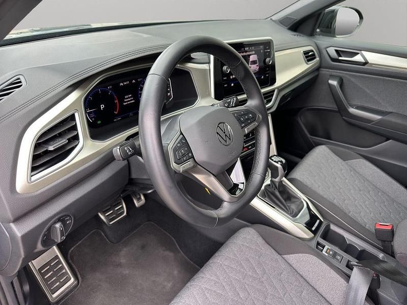 Używany VW T-Roc Move 150 KM (110 kW) 2024 Szary SUV