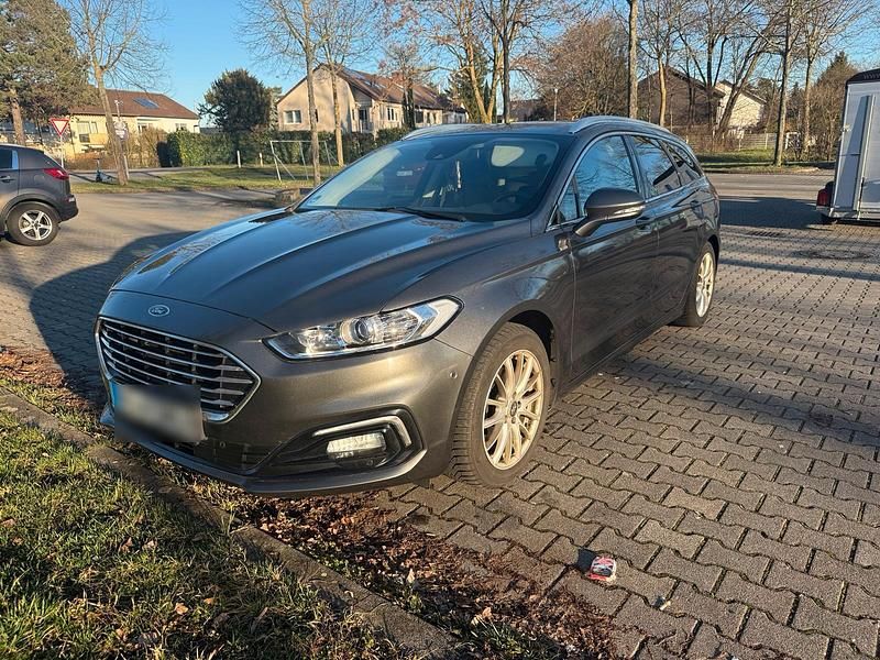 Gebraucht Ford Mondeo 190 PS (139 kW) 2020 Grau Kombi