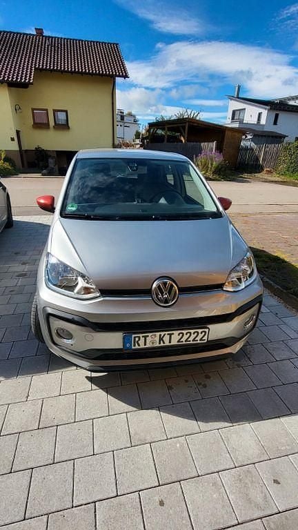 Silber Gebraucht 2018 VW up! high up! Kleinwagen | 9.700 € (Guter Preis) - Bild 1/4