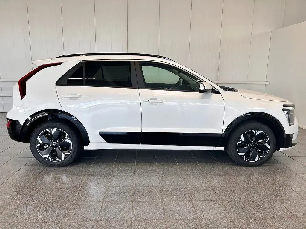 Gebraucht Kia e-Niro Inspiration 150 kW (204 PS) 2023 Weiß SUV