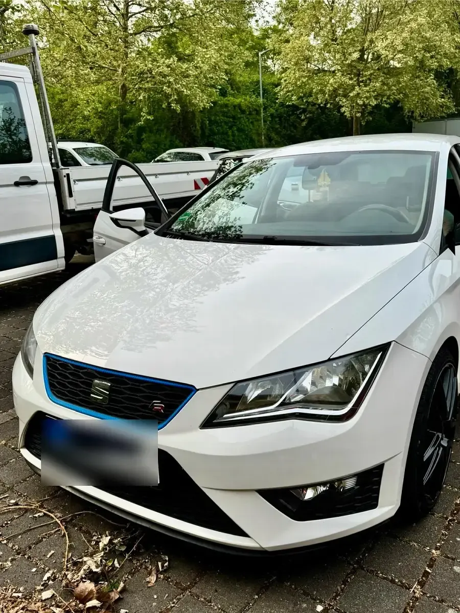 Second-hand Seat Leon 125 CP (91 kW) 2014 Alb Berlinǎ