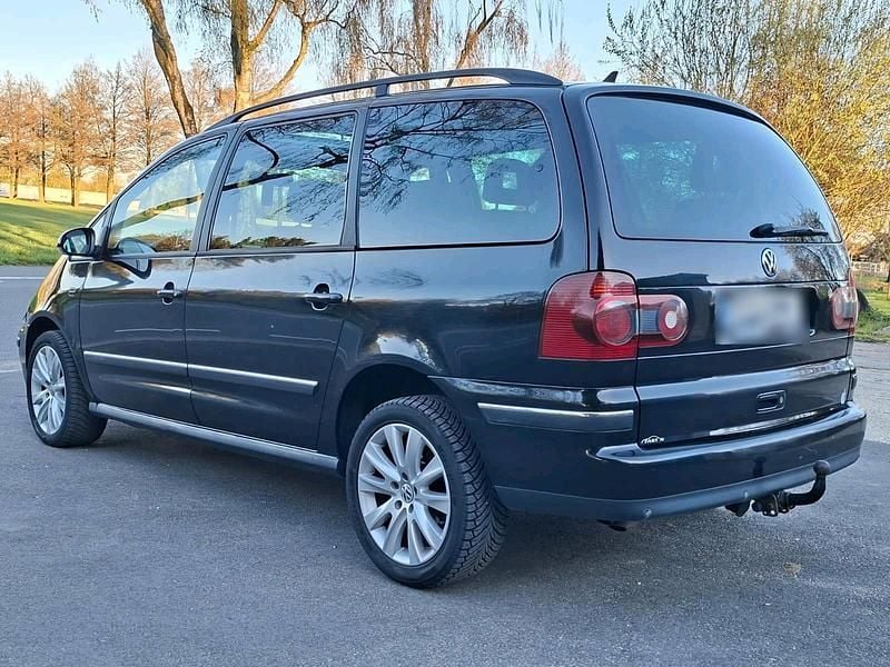 Gebraucht VW Sharan 140 PS (102 kW) 2010 Schwarz Van / Kleinbus