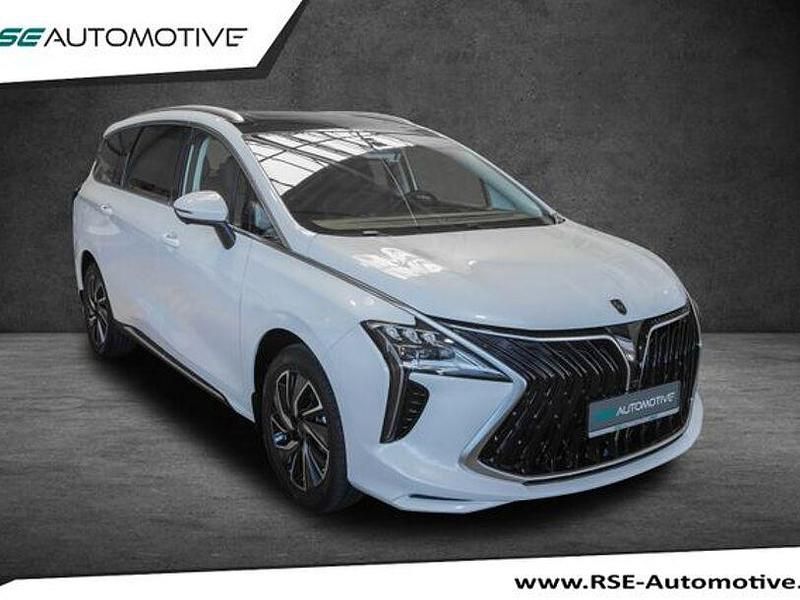 Gebraucht DFSK Forthing 4 177 PS (130 kW) 2025 Weiß Van / Kleinbus