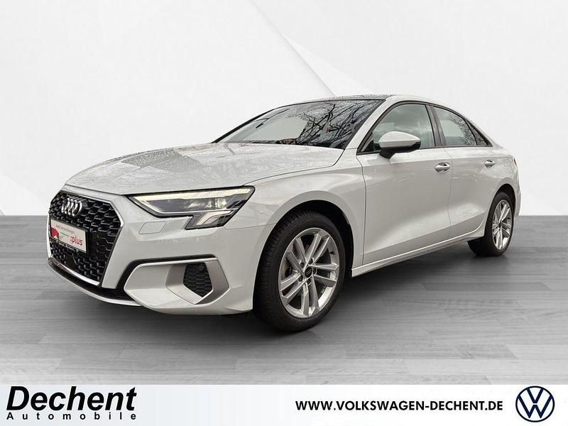 Gletscherweiß metallic Gebraucht 2024 Audi A3 Advanced Plus Limousine | 31.470 € (Teuer) - Bild 1/4