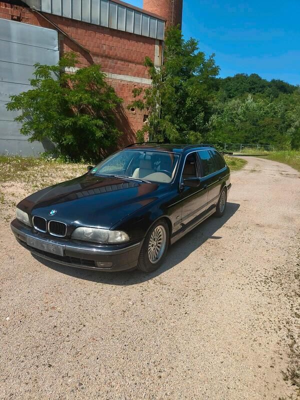 Schwarz Gebraucht 1998 BMW 540 Kombi | 7.500 € (Guter Preis) - Bild 1/4