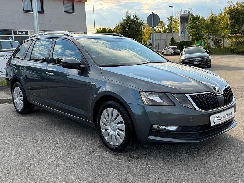 Grau Gebraucht 2017 Skoda Octavia Drive Kombi | 6.950 € (Fairer Preis) - Bild 1/4