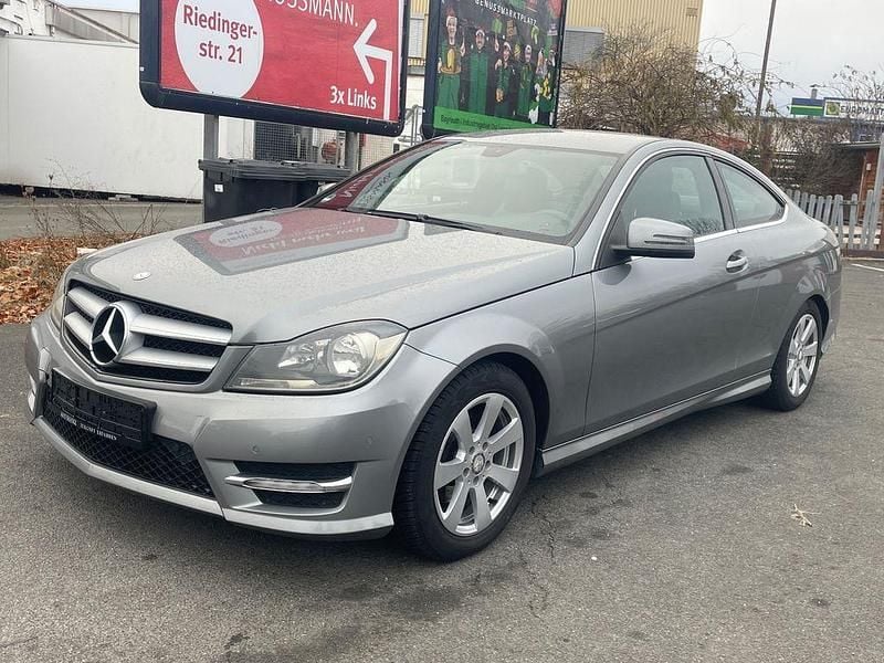 Silber Gebraucht 2013 Mercedes C180 AMG line Coupé | 6.750 € (Superpreis) - Bild 1/4