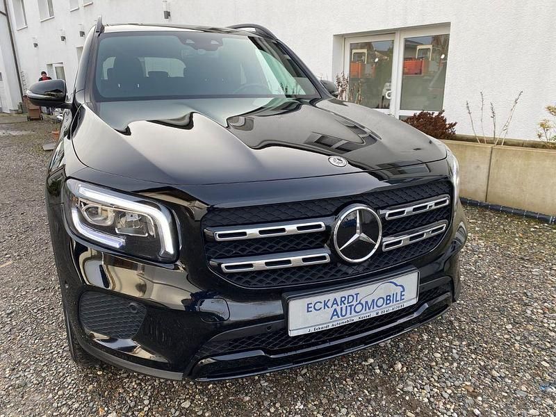Schwarz Gebraucht 2022 Mercedes GLB220 Business SUV | 29.900 € (Fairer Preis) - Bild 1/4