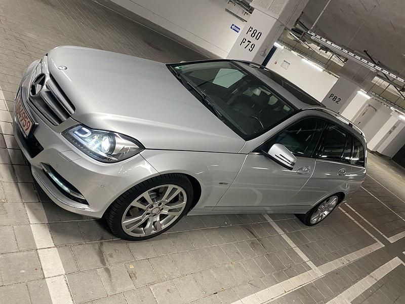 Gebraucht Mercedes C350 306 PS (225 kW) 2011 Silber Kombi