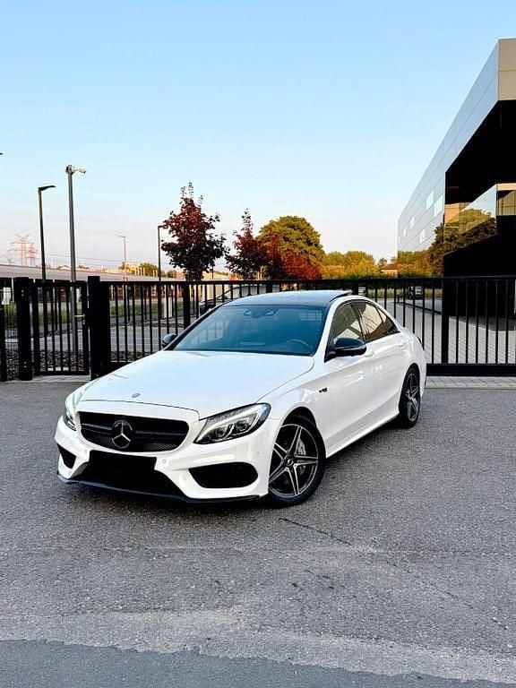Weiß Gebraucht 2016 Mercedes C43 AMG AMG Limousine | 28.900 € (Fairer Preis) - Bild 1/4