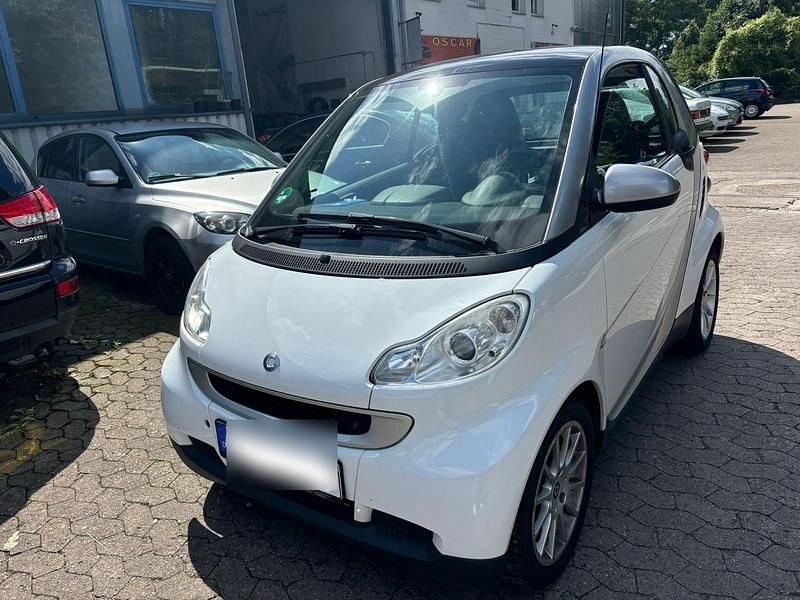 Weiß Gebraucht 2008 Smart ForTwo Coupé Coupé | 3.650 € (Etwas zu teuer) - Bild 1/4