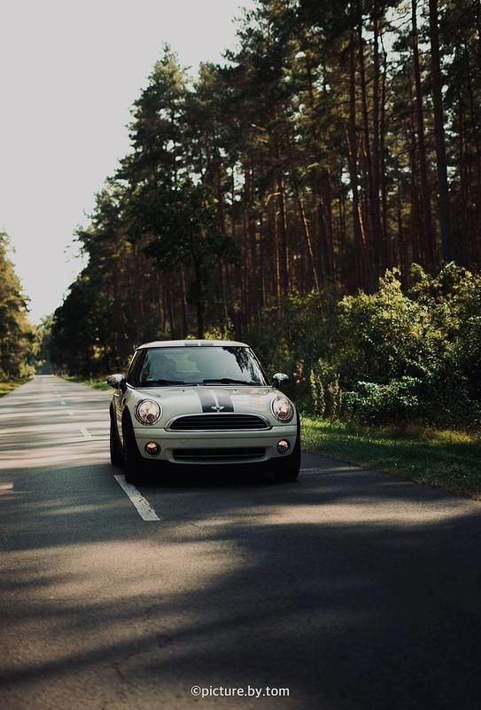 Beige Gebraucht 2009 Mini Cooper Kleinwagen | 8.553 € - Bild 1/4