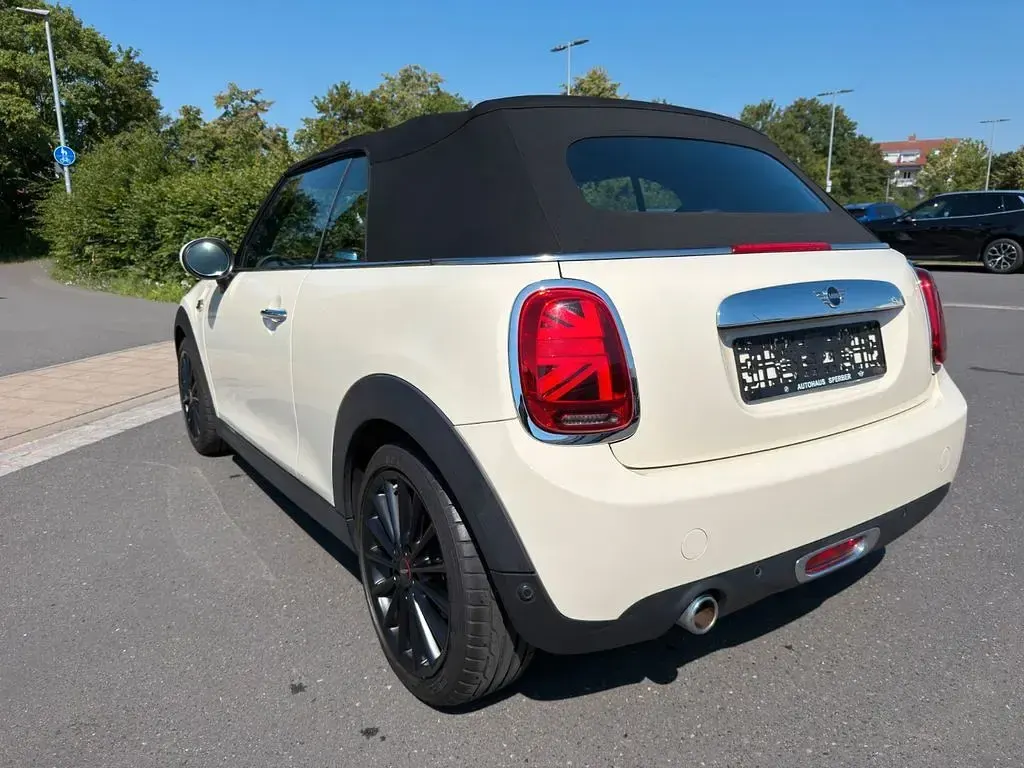 Gebraucht Mini Cooper 136 PS (100 kW) 2020 Weiß Kleinwagen