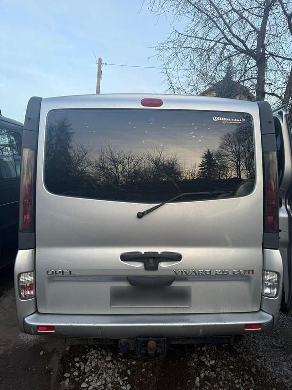 Gebraucht Opel Vivaro 132 PS (97 kW) 2006 Grau Van / Kleinbus