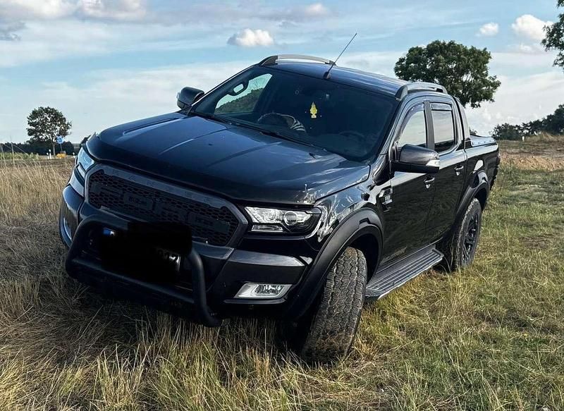 Schwarz Gebraucht 2019 Ford Ranger Wildtrack Abholung | 33.499 € (Fairer Preis) - Bild 1/4
