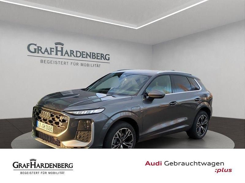Grau Neu 2025 Audi Q3 Sport SUV | 54.990 € (Superpreis) - Bild 1/4