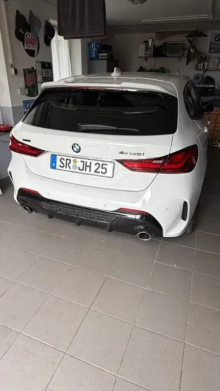 Gebraucht BMW M135 Performance 306 PS (225 kW) 2022 Weiß Kleinwagen