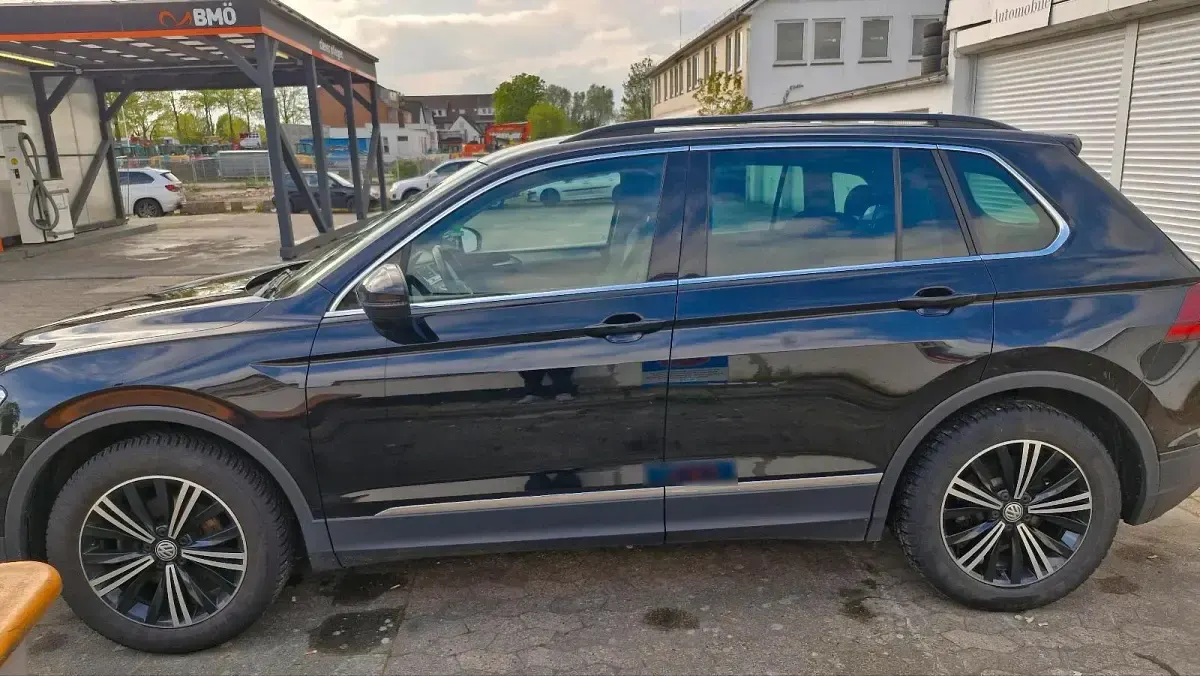 Gebraucht VW Tiguan 116 PS (85 kW) 2017 Schwarz SUV