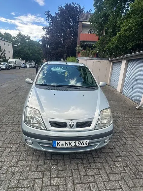 Gebraucht Renault Scénic 107 PS (78 kW) 2000 Grau Van / Kleinbus