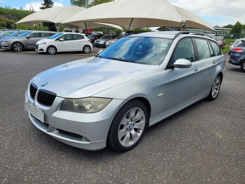 Gebraucht BMW 320 150 PS (110 kW) 2006 Silber Limousine
