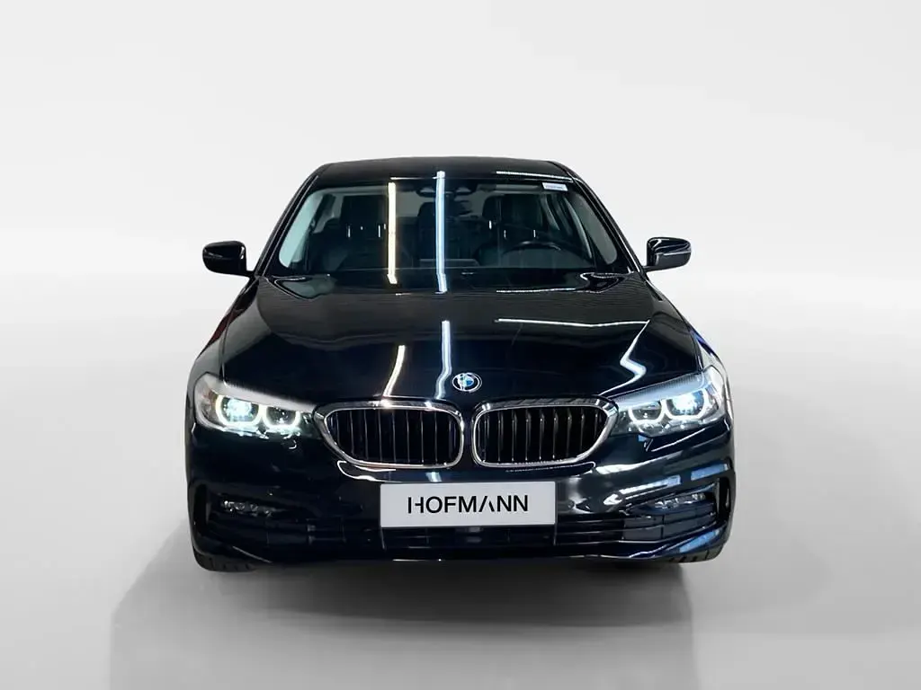 Gebraucht BMW 530e Sport Line 296 PS (217 kW) 2019 Saphirschwarz metallic Limousine