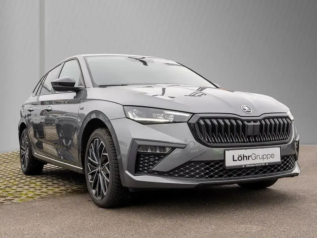 Gebraucht Skoda Scala Selection 95 PS (69 kW) 2025 Grau Kleinwagen