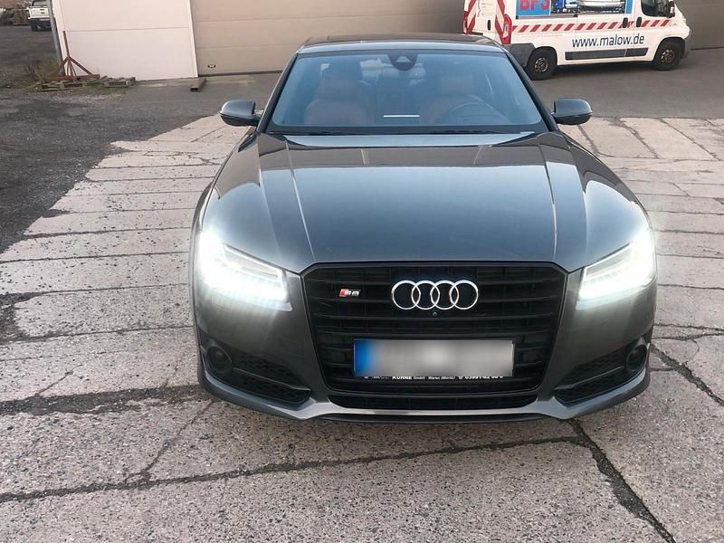 Gebraucht Audi S8 plus Exclusive 605 PS (444 kW) 2017 Grau Limousine