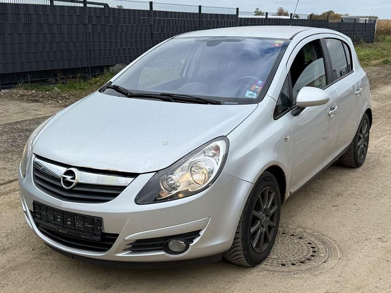 Silber Gebraucht 2009 Opel Corsa Sport Limousine | 1.650 € (Fairer Preis) - Bild 1/4