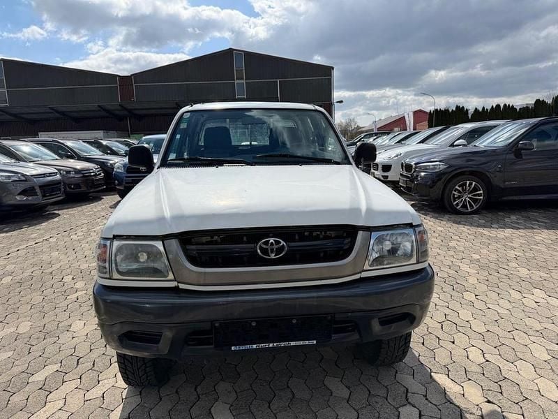 Gebraucht Toyota HiLux 102 PS (75 kW) 2005 Weiß Pickup