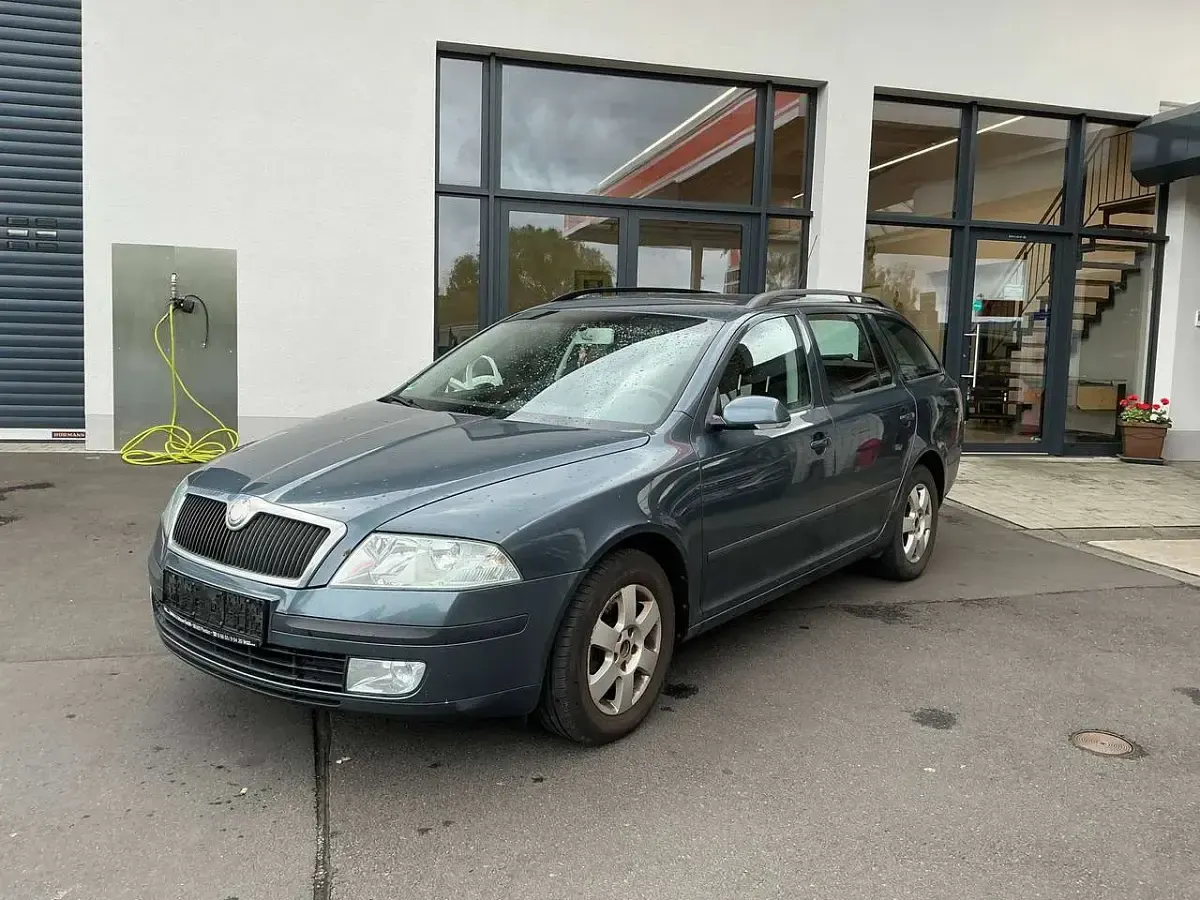 Gebraucht Skoda Octavia Elegance 150 PS (110 kW) 2006 Graphite grau met. Kombi