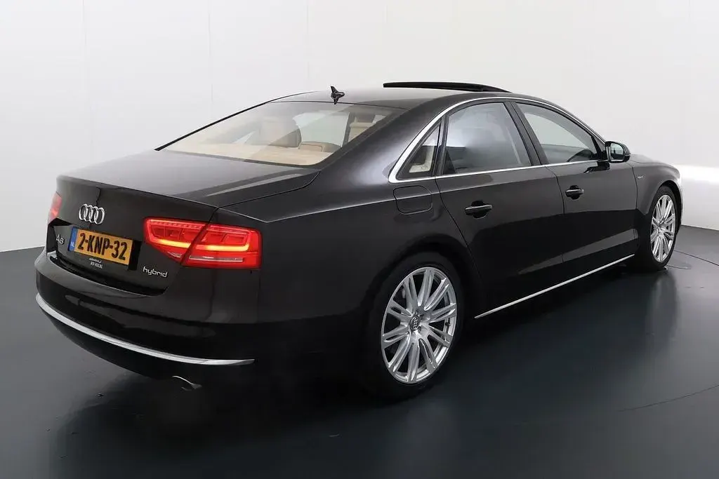 Gebraucht Audi A8 Proline 211 PS (155 kW) 2012 Braun Limousine
