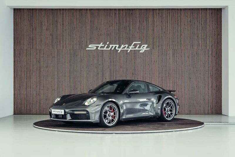 Grau Gebraucht 2023 Porsche 992 | 209.900 € - Bild 1/4