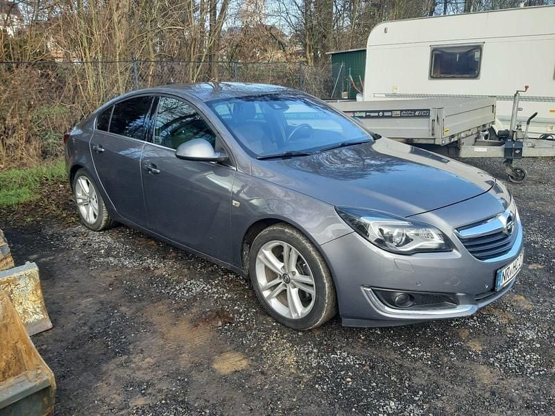 Gebraucht Opel Insignia 170 PS (125 kW) 2015 Grau Coupé