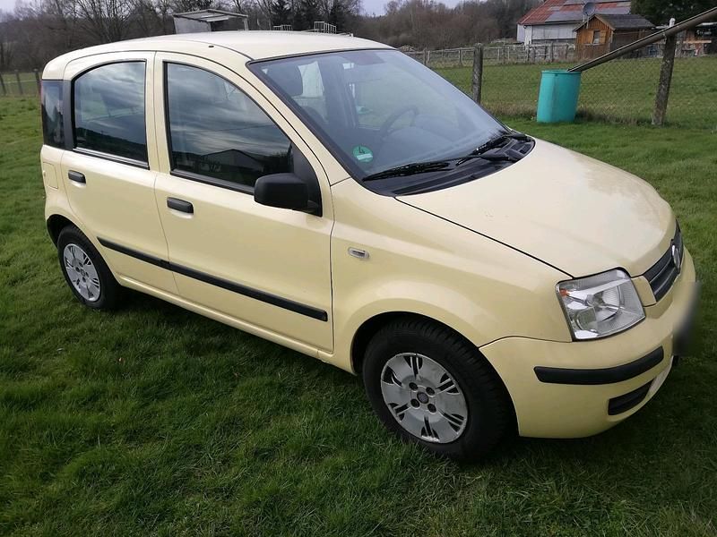 Gebraucht Fiat Panda 54 PS (39 kW) 2009 Gelb Kleinwagen
