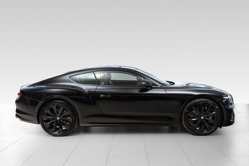 Neu Bentley Continental 680 PS (500 kW) 2026 Schwarz