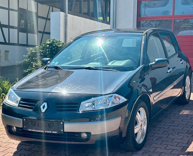 Schwarz Gebraucht 2005 Renault Mégane II Kleinwagen | 1.890 € (Fairer Preis) - Bild 1/4