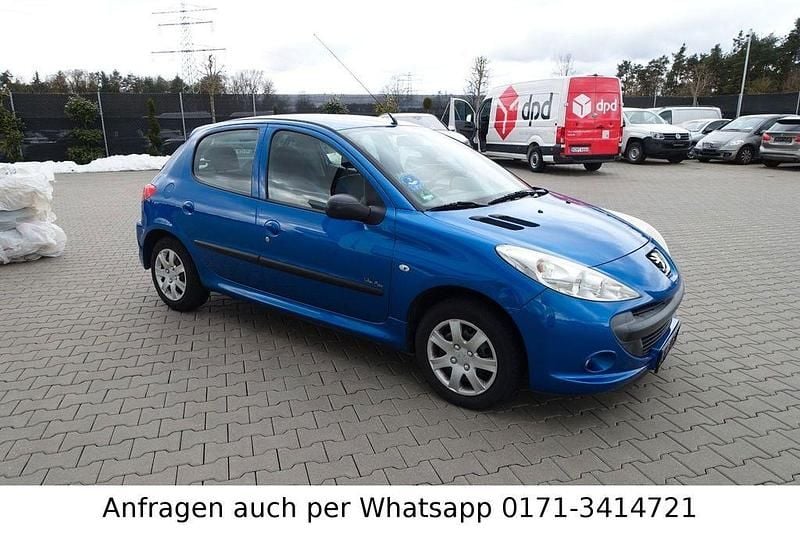 Gebraucht Peugeot 206 Urban Move 73 PS (53 kW) 2011 Blau Limousine
