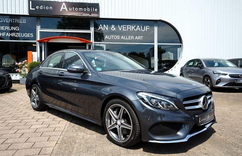 Grau Gebraucht 2015 Mercedes C400 AMG line Limousine | 29.400 € (Fairer Preis) - Bild 1/4