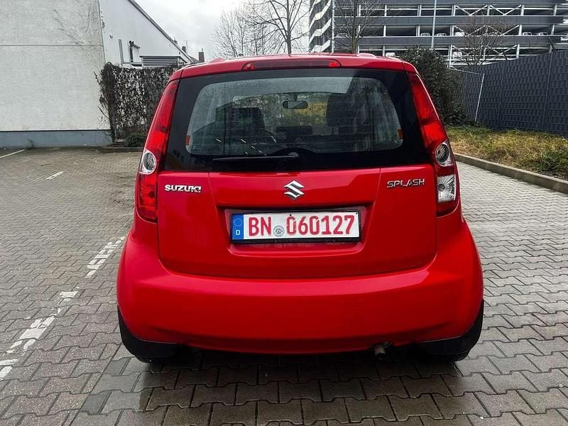 Gebraucht Suzuki Splash 65 PS (47 kW) 2009 Rot Kleinwagen