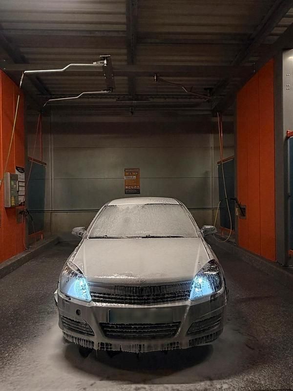 Gebraucht Opel Astra 105 PS (77 kW) 2005 Silber Limousine