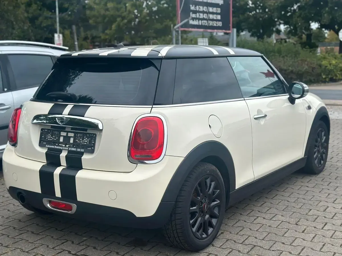 Usata Mini ONE 102 CV (75 kW) 2014 Bianco Utilitaria