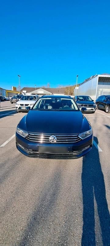 Gebraucht VW Passat 150 PS (110 kW) 2015 Blau Kombi