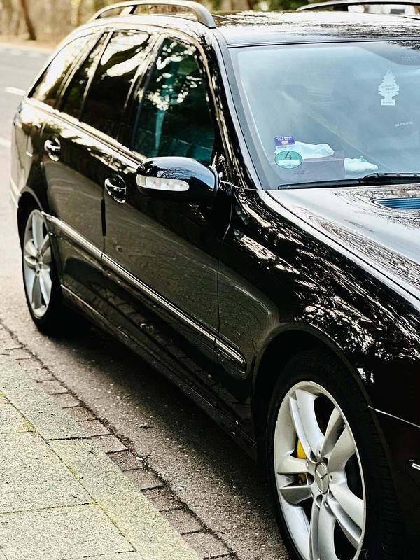 Gebraucht Mercedes 180 143 PS (105 kW) 2005 Schwarz Limousine