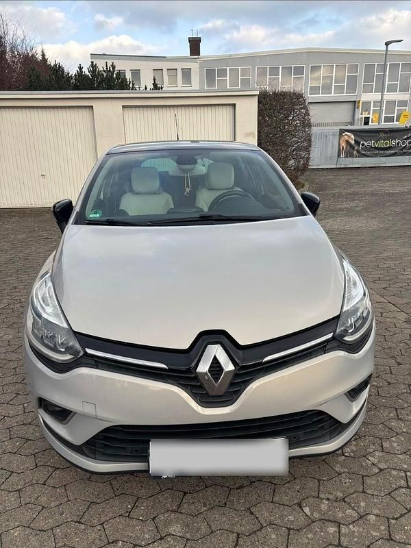 Gebraucht Renault Clio IV Initiale Paris 118 PS (86 kW) 2017 Beige Kleinwagen