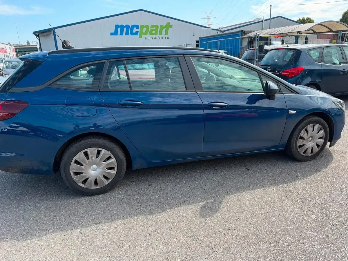 Gebraucht Opel Astra 130 PS (95 kW) 2020 Blau Kombi