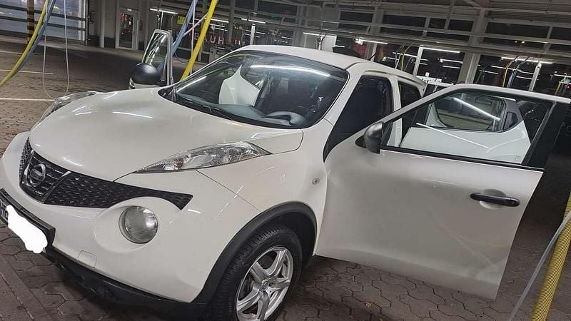 Gebraucht Nissan Juke Acenta 190 PS (139 kW) 2011 Weiß SUV